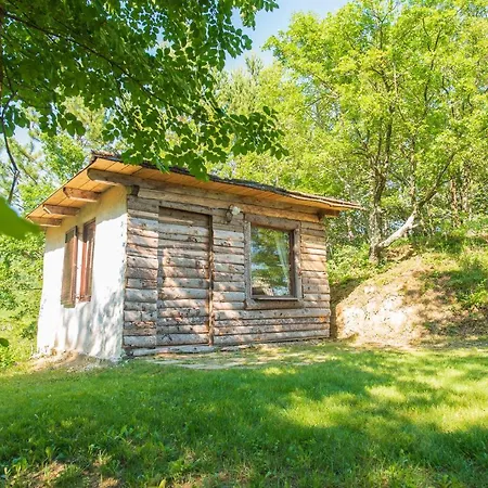 Eco Camp Supot Kamp alanı Šmarje