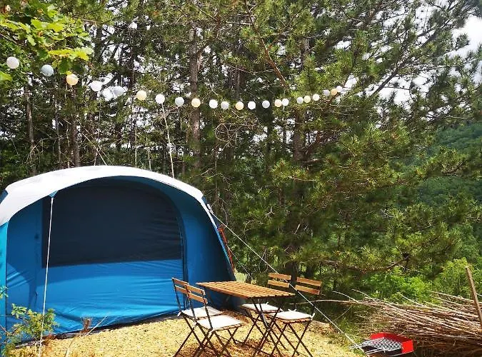 Eco Camp Supot مكان تخييم Šmarje