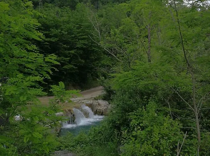 Eco Camp Supot مكان تخييم Šmarje